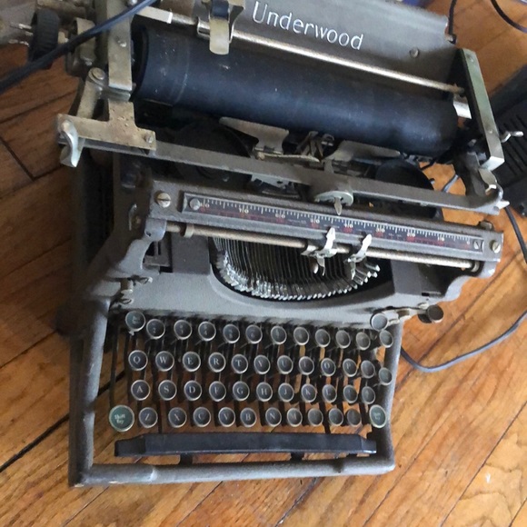 Typewriter an underwood versioning - Picture 2 of 7